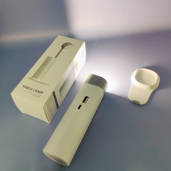 Универсальная портативная лампа Roссi  модель D16 (лампа, фонарик, powerbank 2600 mAh, 3 режима свеч